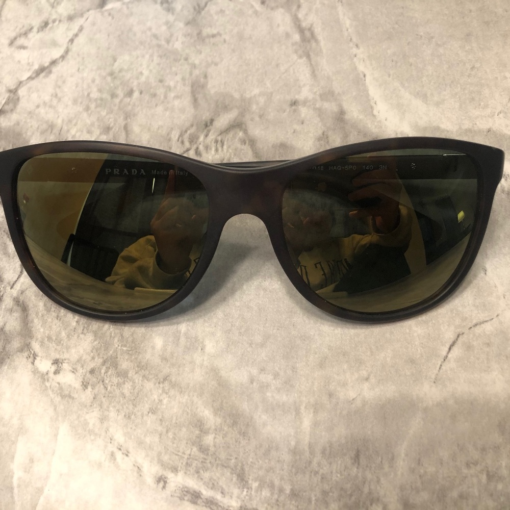 New & Authentic Prada SPR 20S-F Sunglasses